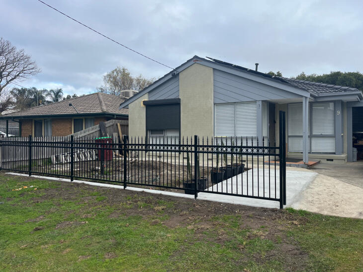 1.2m high ring and spear metal fencing completed in Cranbourne North to improve front yard privacy, property security and overall street presentation.